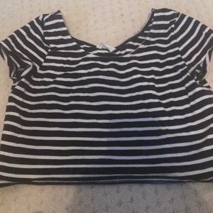 Black and white crop top